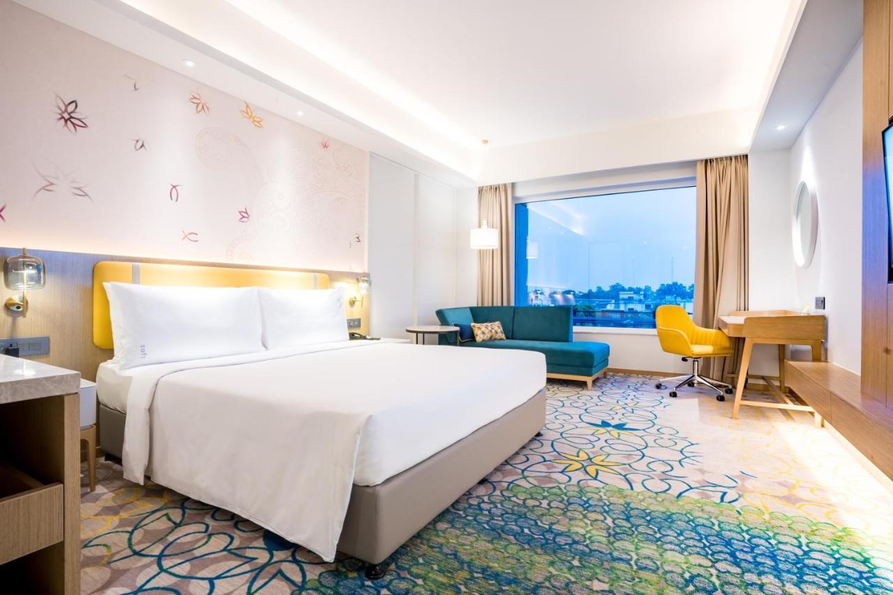 Holiday Inn Lucknow Airport By Ihg Bagian luar foto
