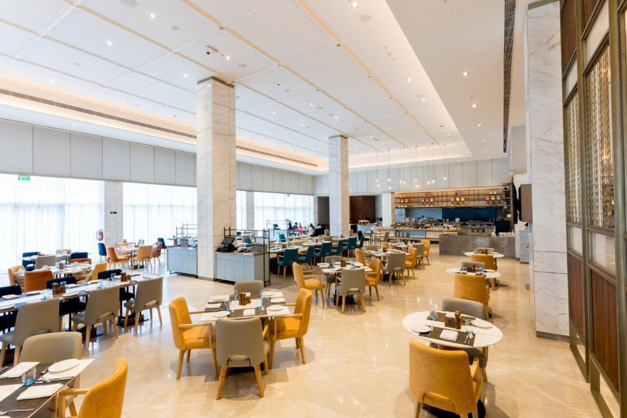 Holiday Inn Lucknow Airport By Ihg Bagian luar foto