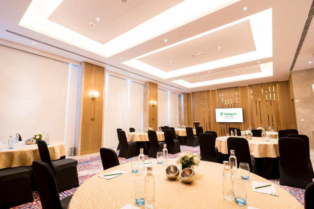 Holiday Inn Lucknow Airport By Ihg Bagian luar foto